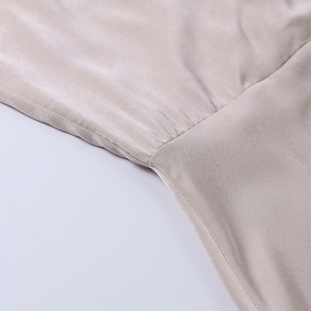 Elegantes Damen-Abendkleid mit Beinschlitz