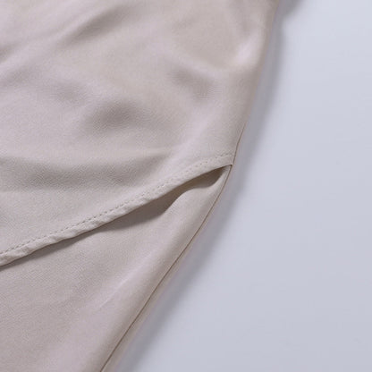 Elegantes Damen-Abendkleid mit Beinschlitz