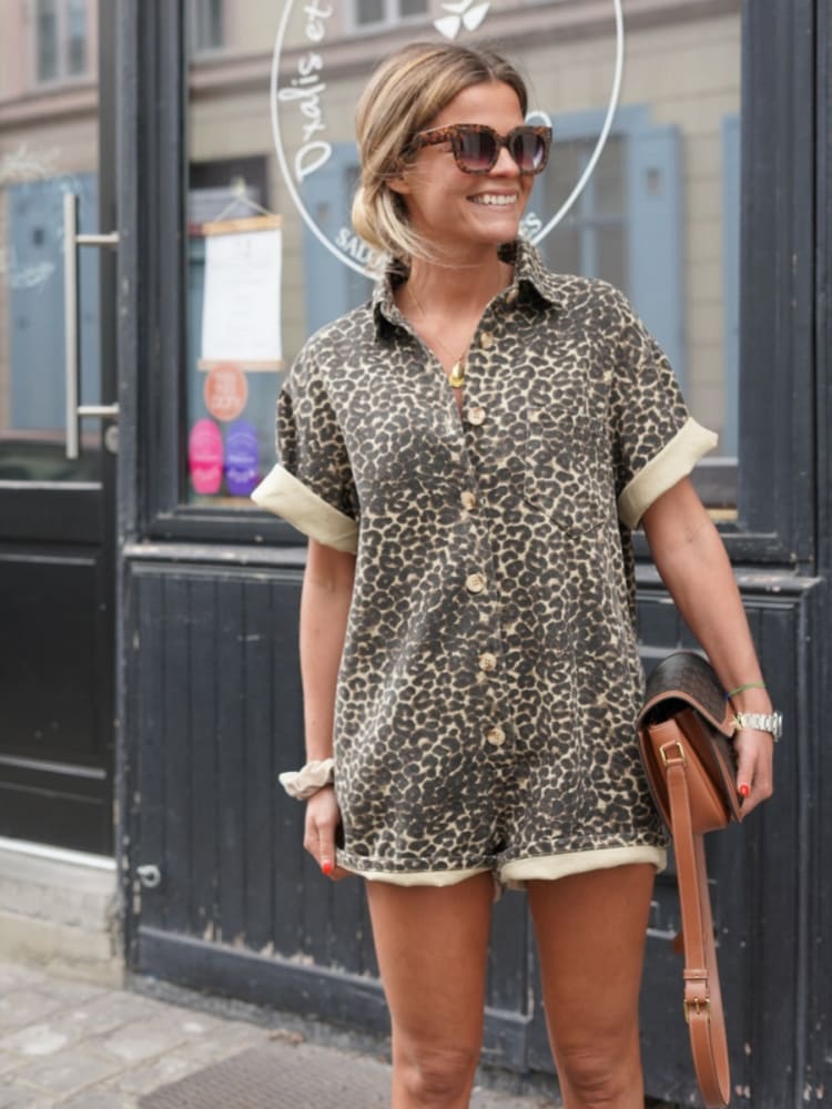 Damen Sommer-Overall mit Leopardenmuster – Lässiger Einteiler für Alltag und Urlaub