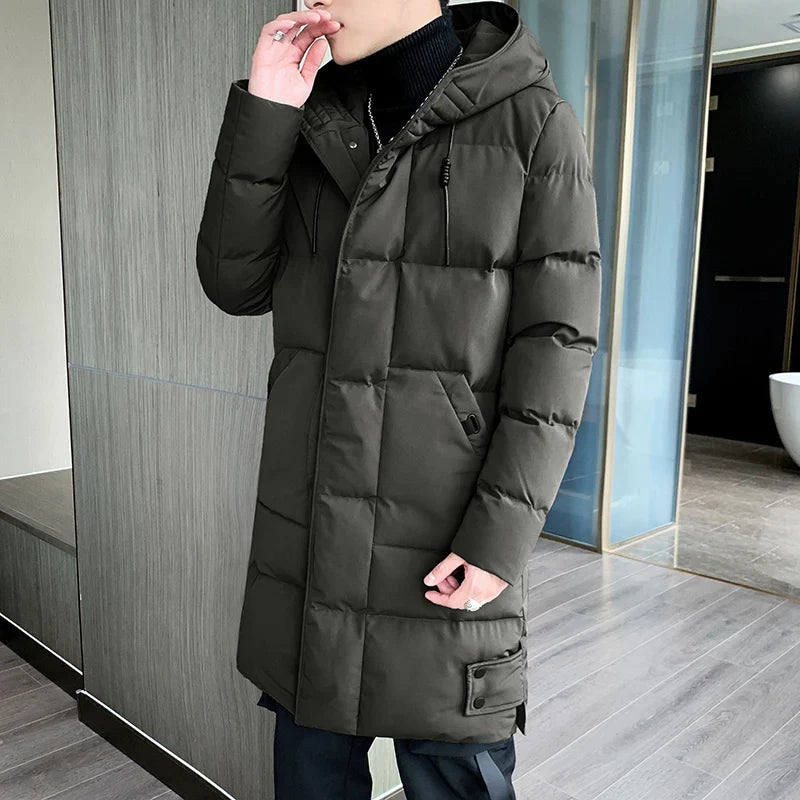 Herren Langer Steppmantel mit Kapuze – Warm Gefütterter Winterparka mit Taschen