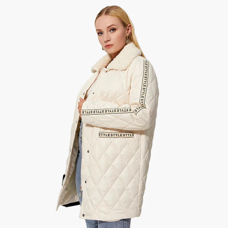 Damen Steppmantel mit Kunstfellkragen – Modischer Wintermantel für Alltag und Freizeit
