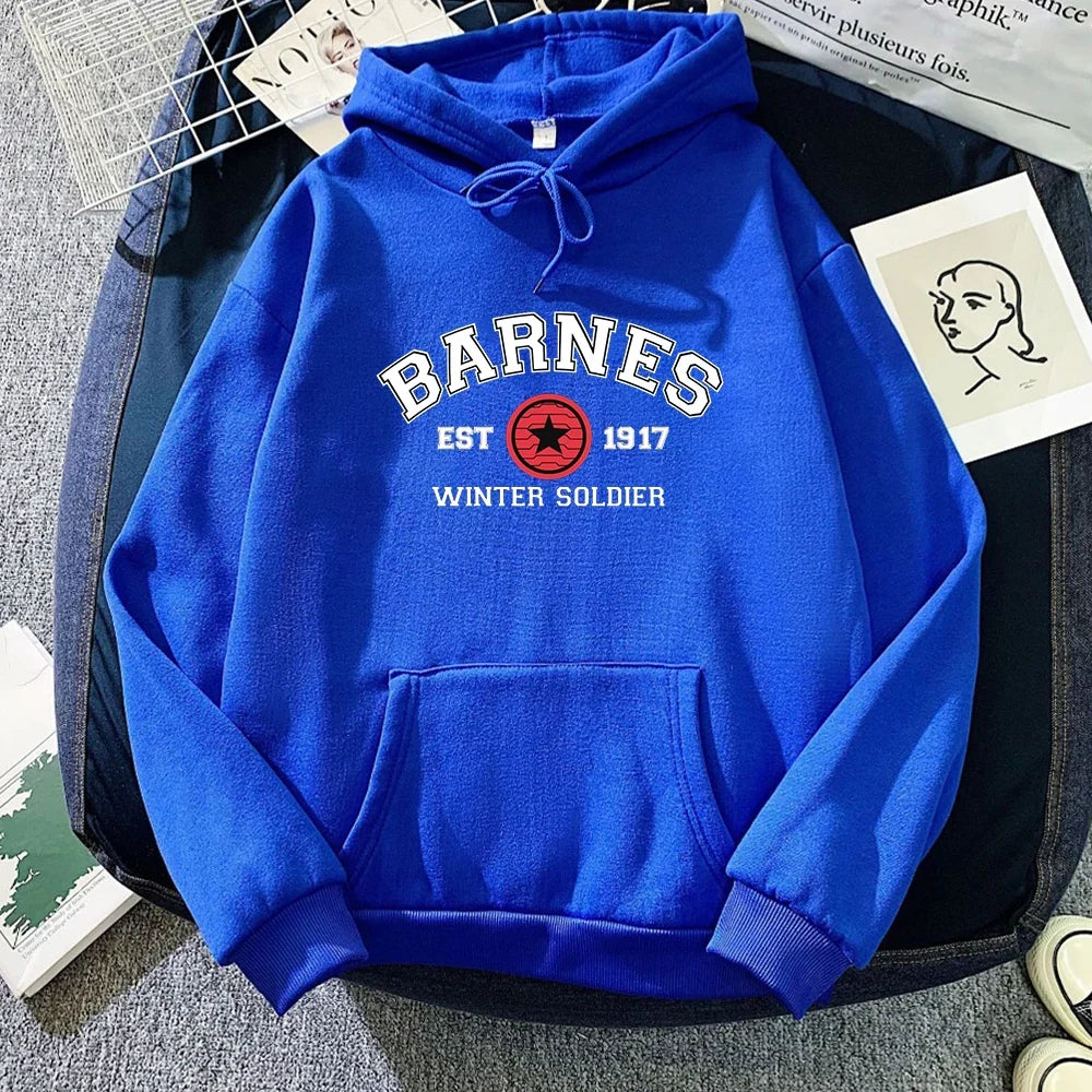 Hoodie mit Kapuze, Kängurutasche und "Barnes Winter Soldier"-Aufdruck