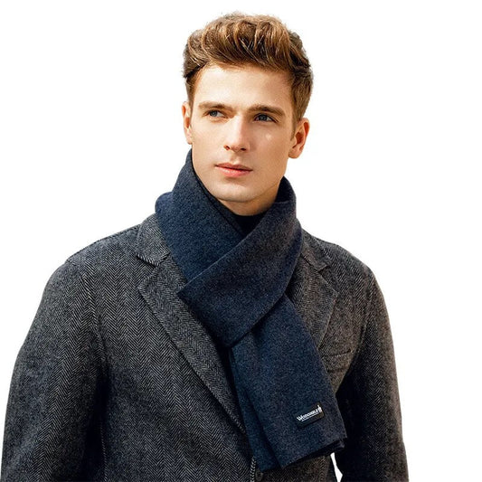 Herren Winter Schal aus weichem Material in Dunkelgrau