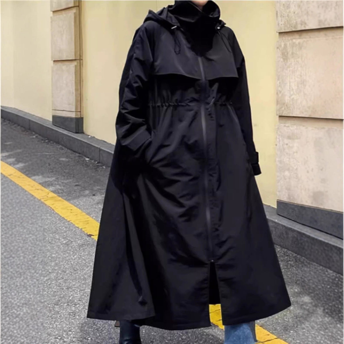 Damen Langer Mantel Schwarz mit Kapuze und weitem Schnitt