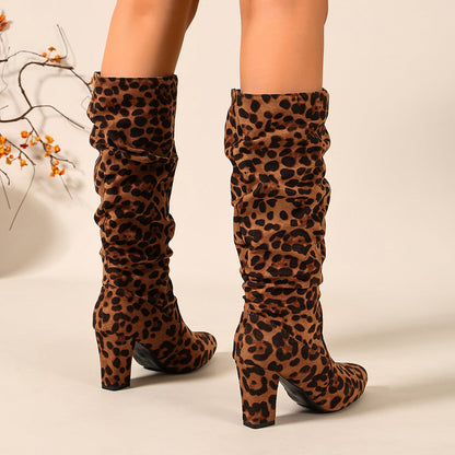 Damen Stiefel mit Leopardenmuster, gerüscht, hoher Schaft, Blockabsatz, spitzer Zehenbereich