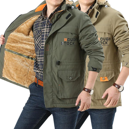 Herren Winterjacke mit Kapuze, warm gefüttert, olivgrün