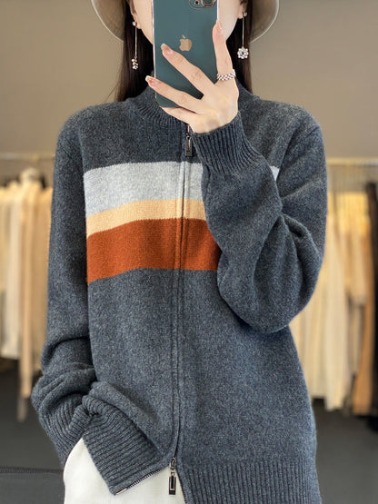 Damen Strickjacke mit Reißverschluss, Stehkragen und Farbblock-Design in Grau