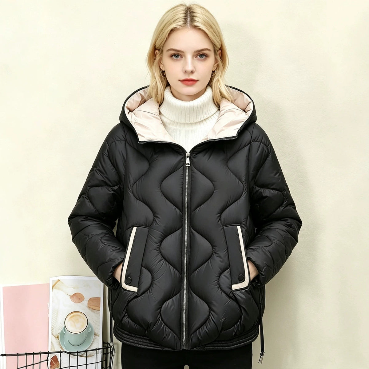 Damen Steppjacke mit Kapuze, kurzer Schnitt, Wellenmuster, Reißverschluss