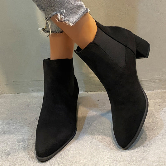 Damen Chelsea Stiefeletten Schwarz mit Blockabsatz & spitzer Zehe
