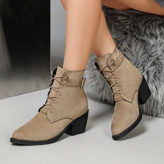 Damen Schnür-Stiefeletten mit Blockabsatz und Schnallendetail in Khaki