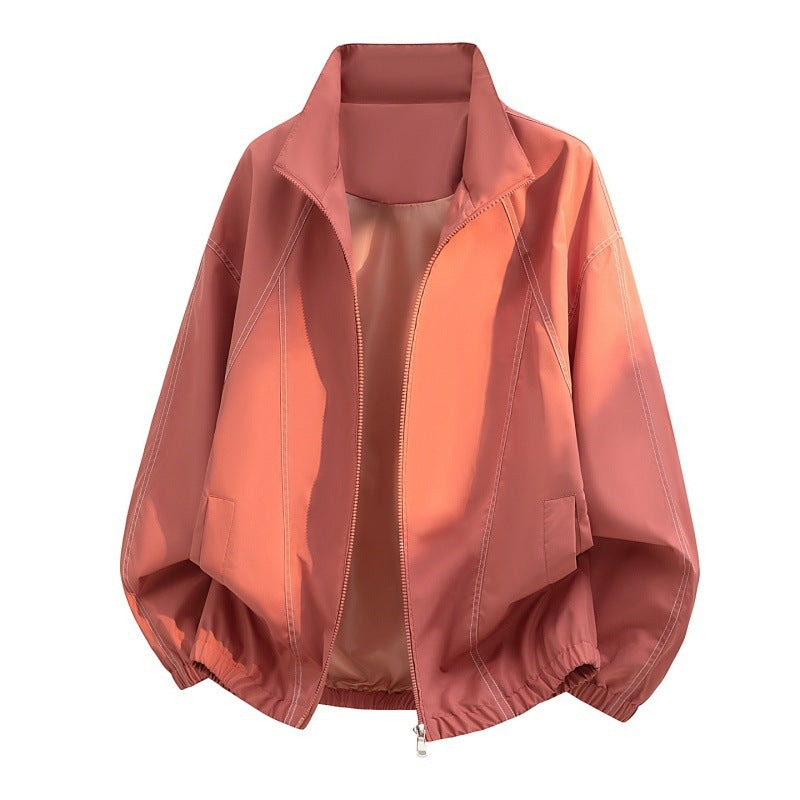 Übergangsjacke mit Stehkragen, Reißverschluss und weißen Kontrastnähten
