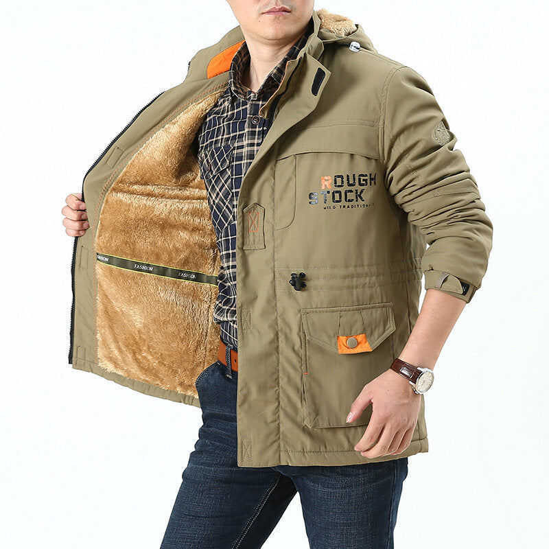 Herren Winterjacke mit Kapuze, warm gefüttert, olivgrün