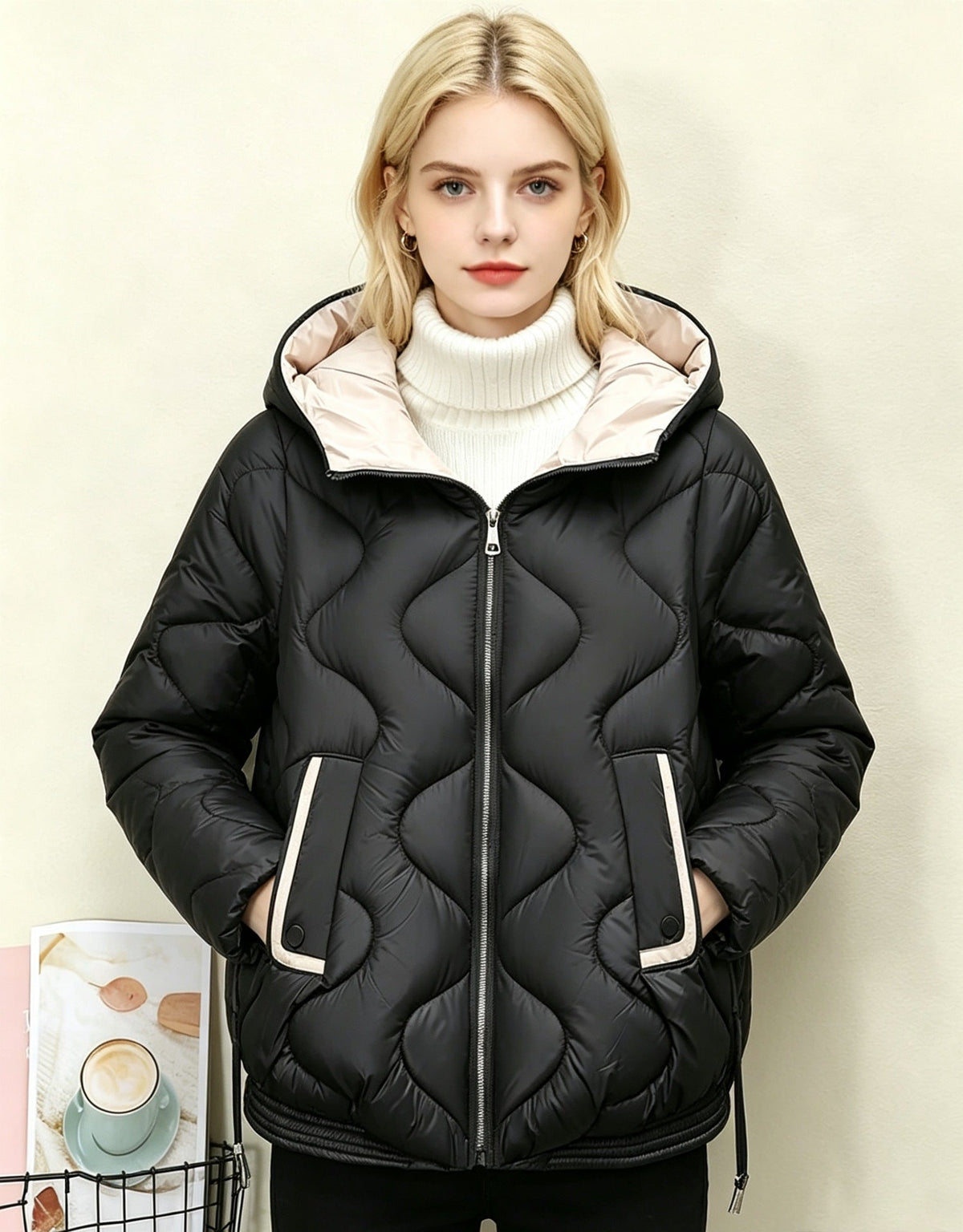 Damen Steppjacke mit Kapuze, kurzer Schnitt, Wellenmuster, Reißverschluss