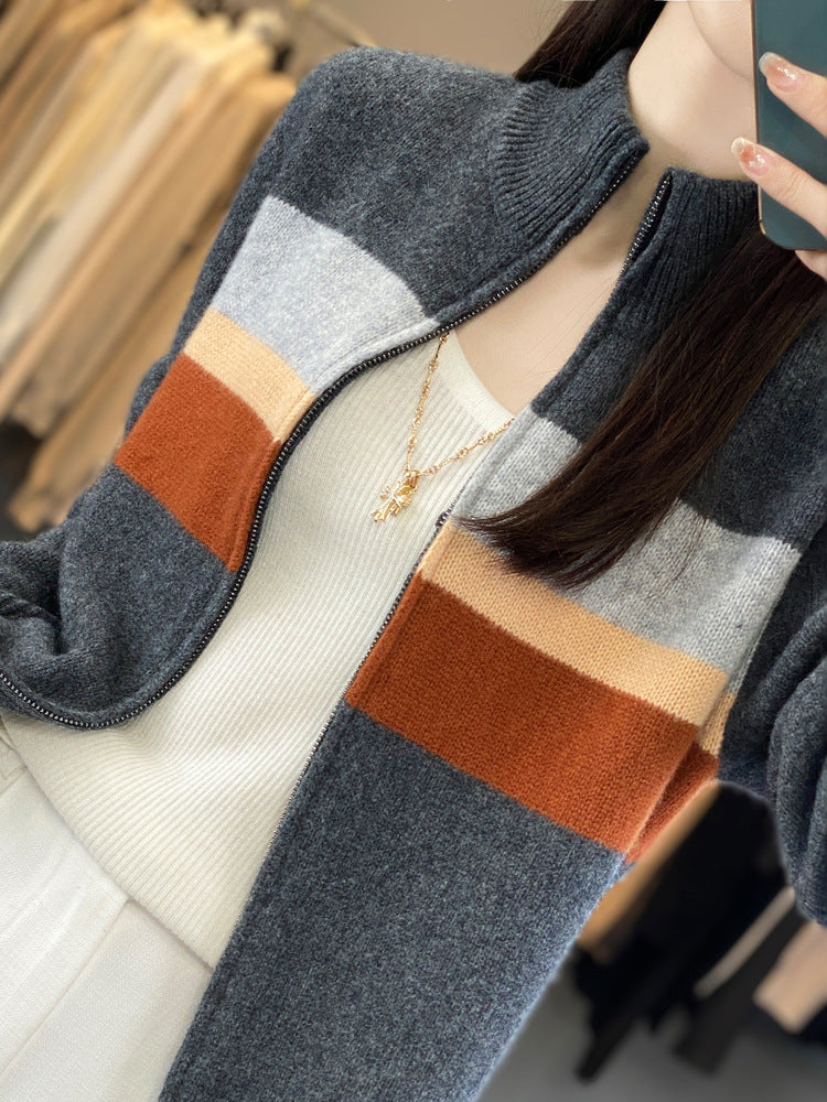 Damen Strickjacke mit Reißverschluss, Stehkragen und Farbblock-Design in Grau