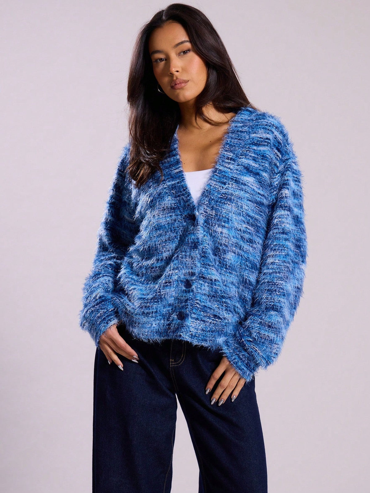 Damen Flauschiger Strick Cardigan mit V-Ausschnitt und Knopfleiste