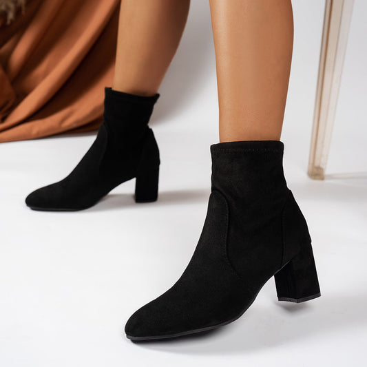 Schwarze Stiefeletten Damen Ankle Boots mit Blockabsatz aus weichem Material