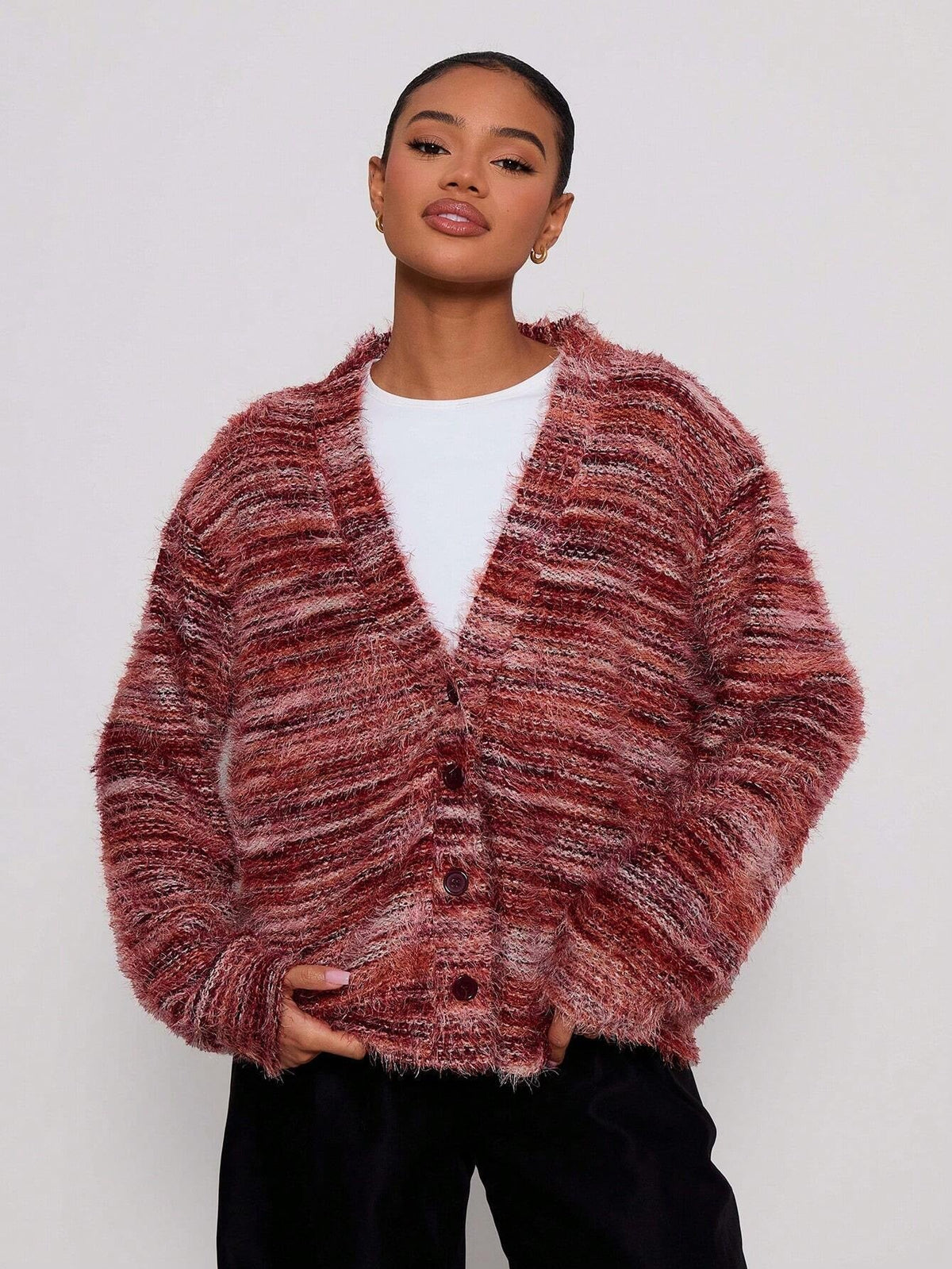 Damen Flauschiger Strick Cardigan mit V-Ausschnitt und Knopfleiste