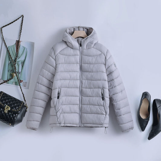 Leichte Damen Steppjacke mit Kapuze und Reißverschlusstaschen