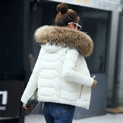 Damen Steppjacke mit Kapuze und Fellimitatrand Kurz Warm Winterjacke