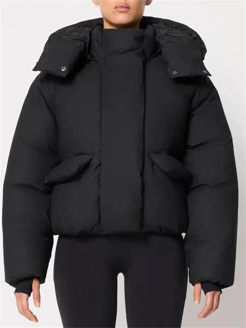 Kurze Damen Pufferjacke mit Kapuze und Taschen, Beige