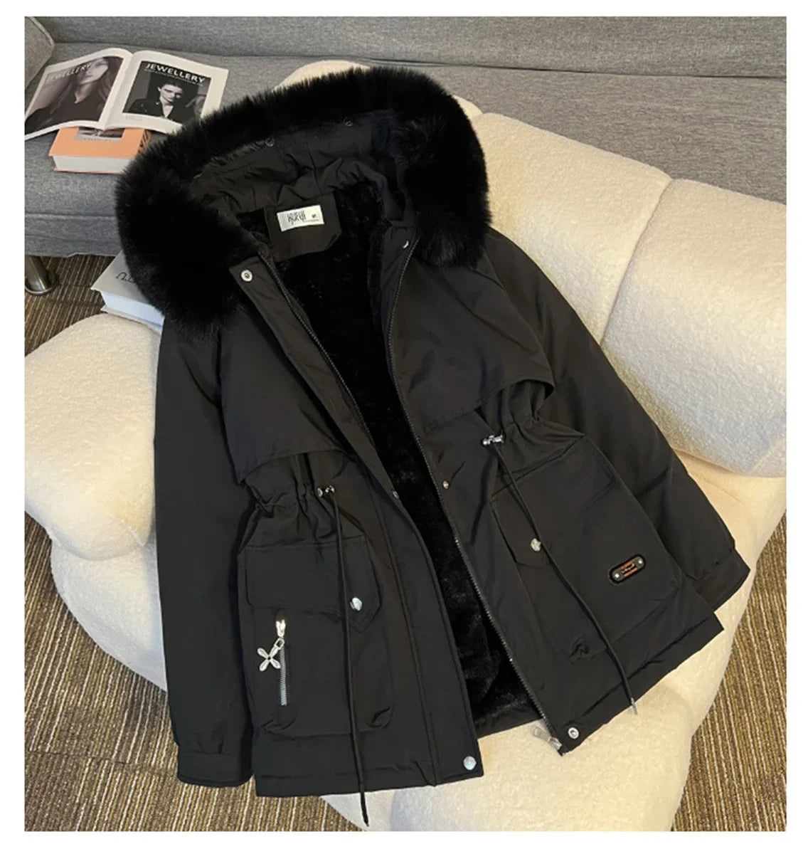 Winterparka Damen mit Kunstfellkapuze und Kordelzug in der Taille
