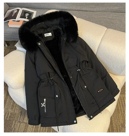 Winterparka Damen mit Kunstfellkapuze und Kordelzug in der Taille