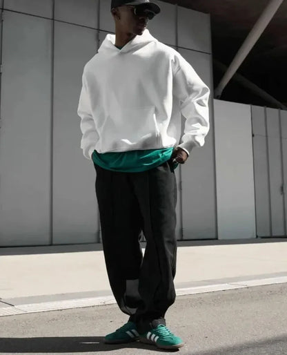 Unisex Hoodie mit Kängurutasche – Oversized, einfarbig