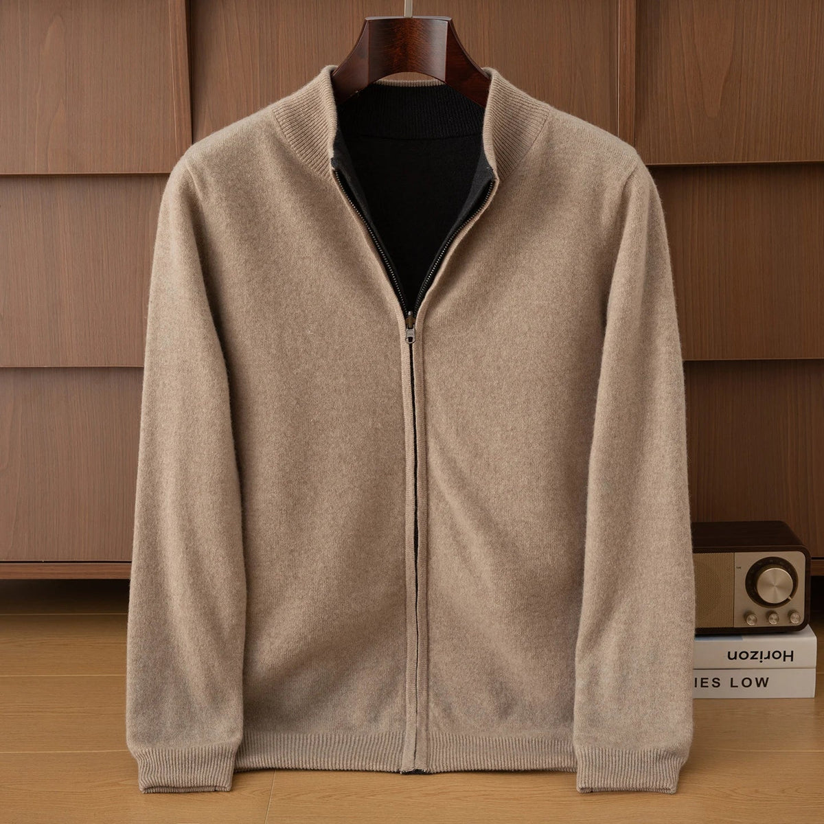 Unisex Strickjacke mit Stehkragen und Reißverschluss