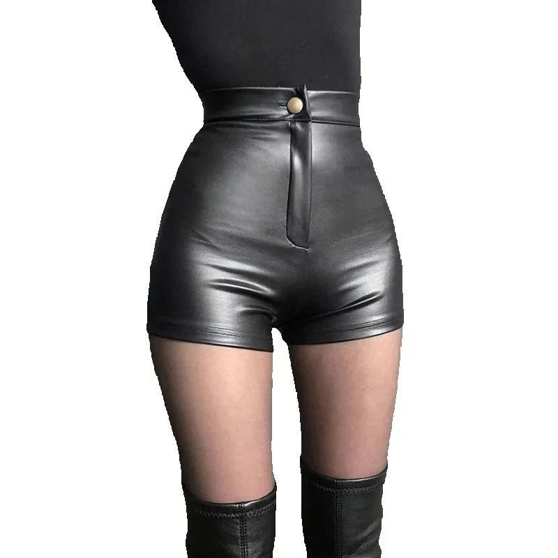 Schwarze Damen High-Waist Shorts im Leder-Look mit Knopf