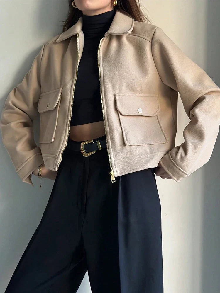 Kurze Damen Übergangsjacke mit Reverskragen und Reißverschluss