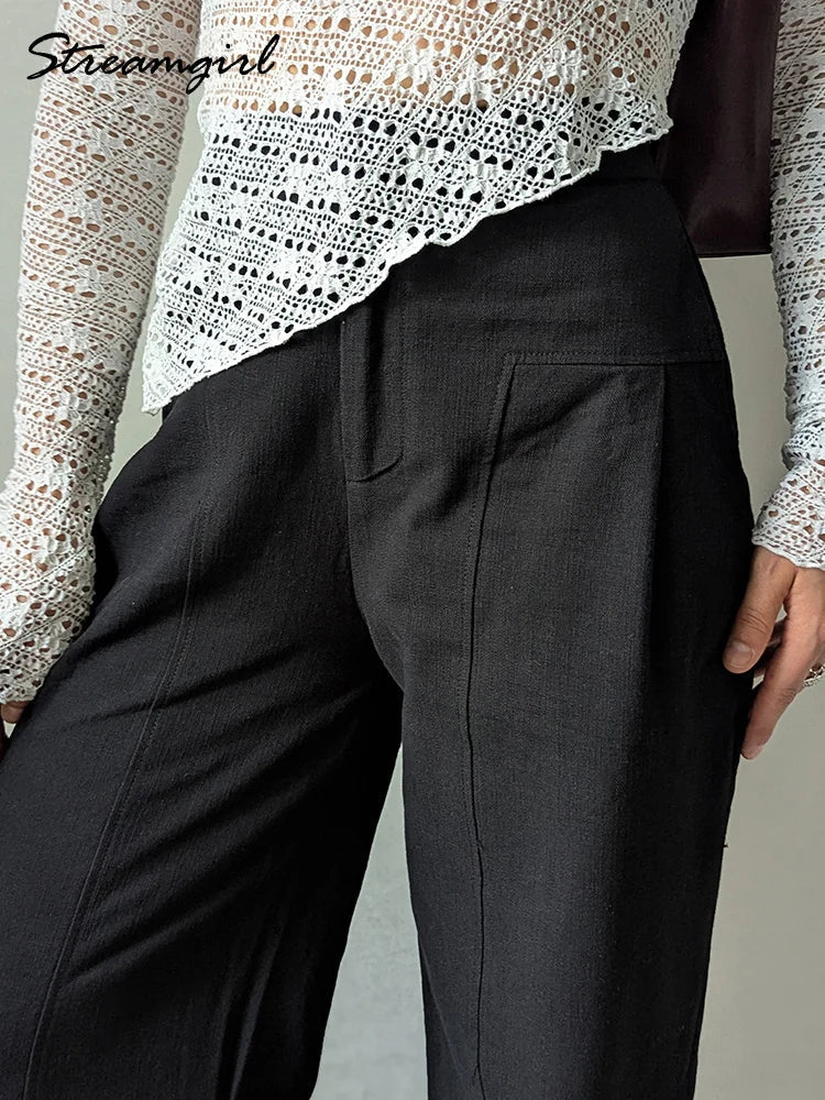 Weite Damenhose mit hohem Bund und weitem Bein