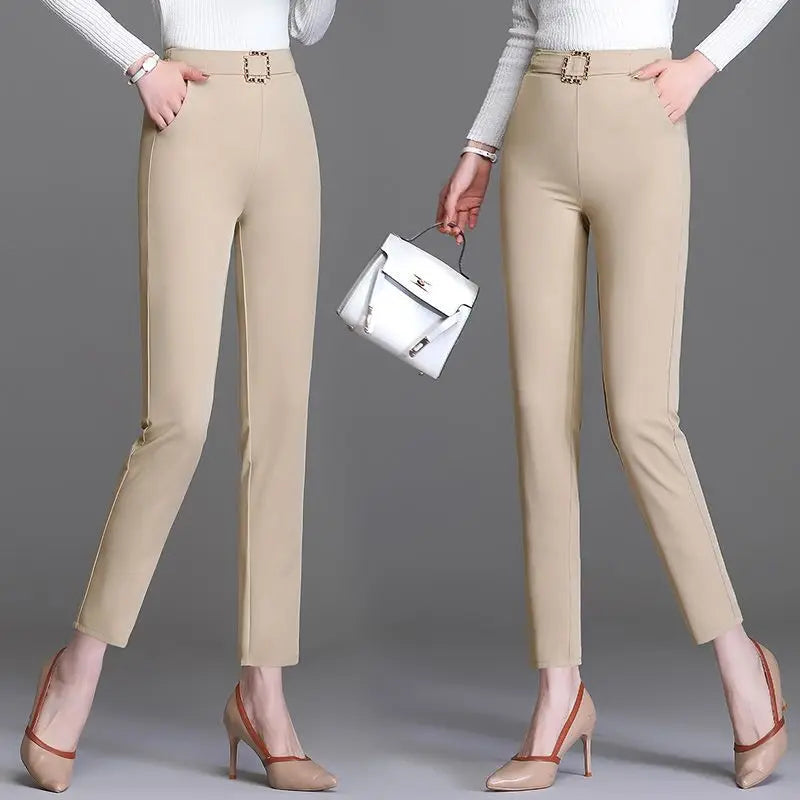 Damen Stoffhose Weiß mit Zierschnalle Hochwasser Slim Fit