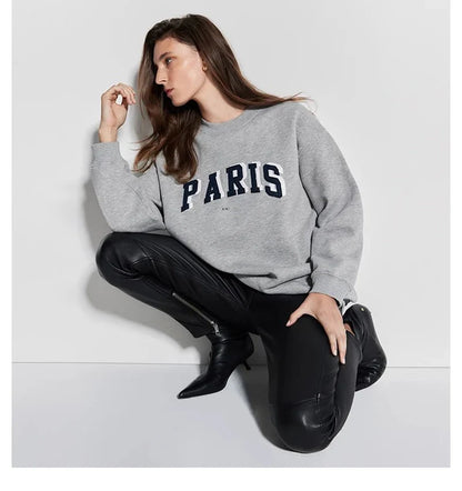Damen Oversize Sweatshirt Rundhals Grau mit „PARIS“-Schriftzug