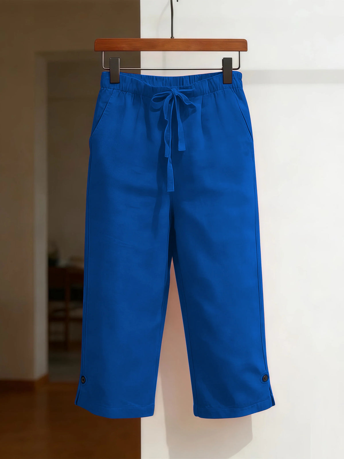 Damen Capri Hose mit Kordelzug und Seitenknöpfen, Weitem Bein