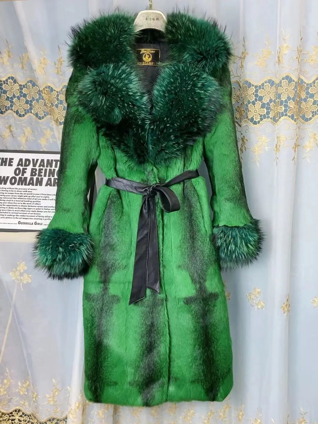 Damen Fell-Look Mantel Türkis mit breitem Kragen und Gürtel