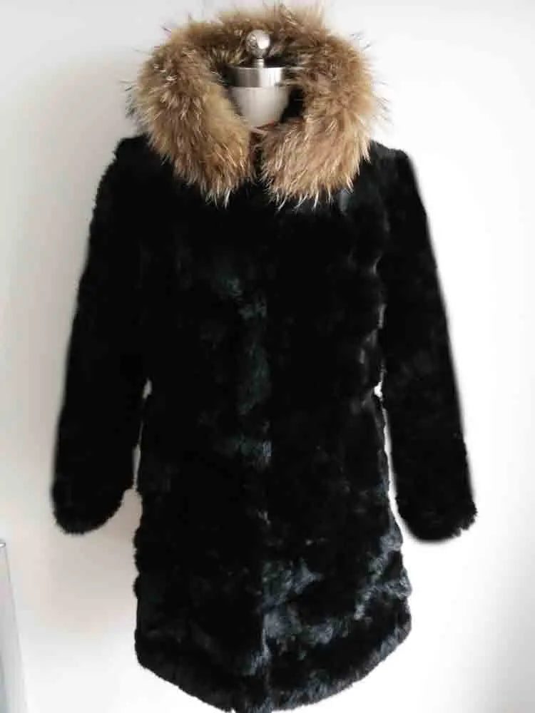 Wintermantel Damen mit Kapuze und Fellbesatz – Kurz, warm & stylisch