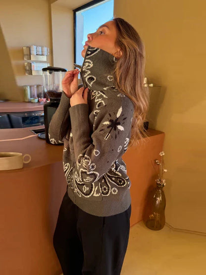 Damen Strickjacke mit Reißverschluss, Stehkragen & Bandana-Muster