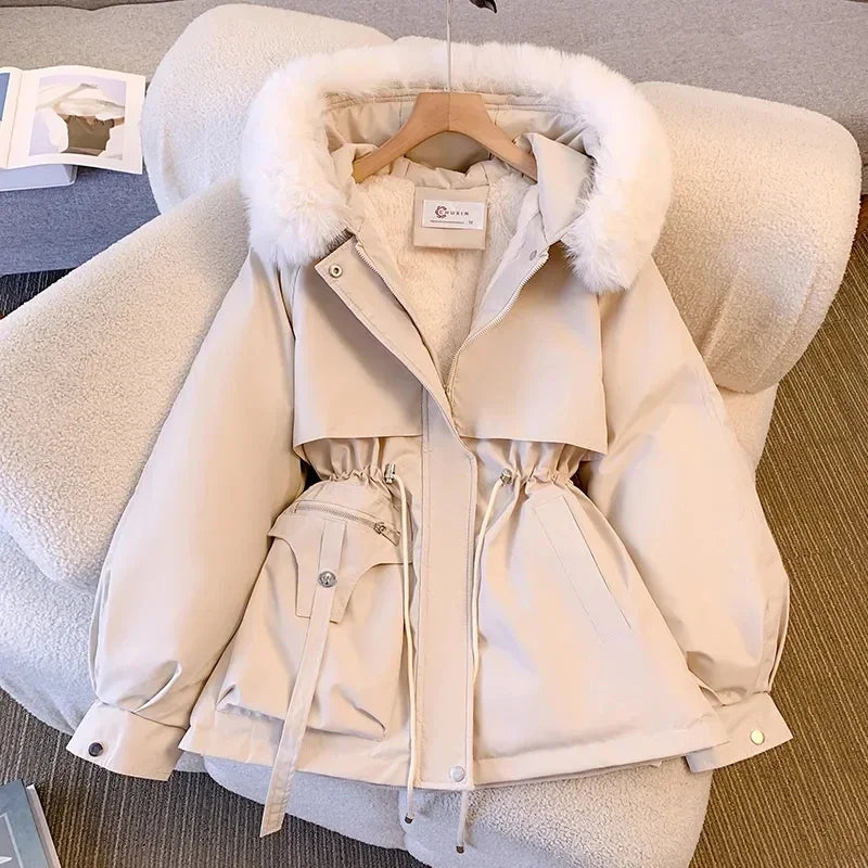 Damen Winterjacke Parka mit Kapuze und Kunstfellbesatz, verstellbare Taille