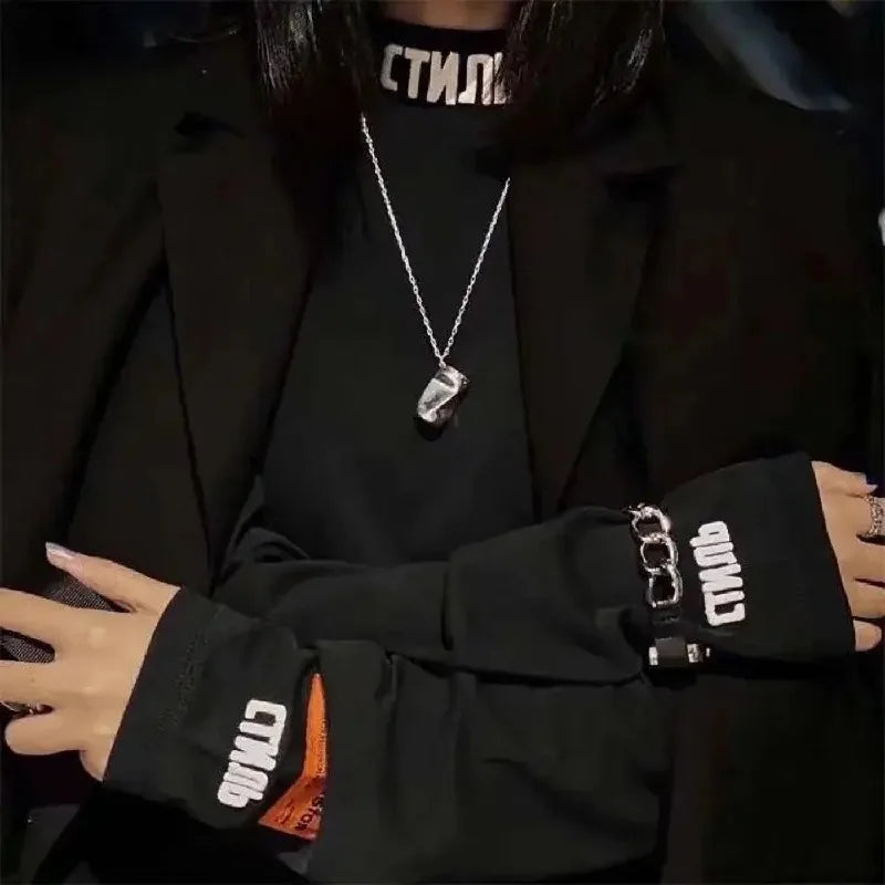 Unisex Langarmshirt Rollkragen Schwarz oder Weiß