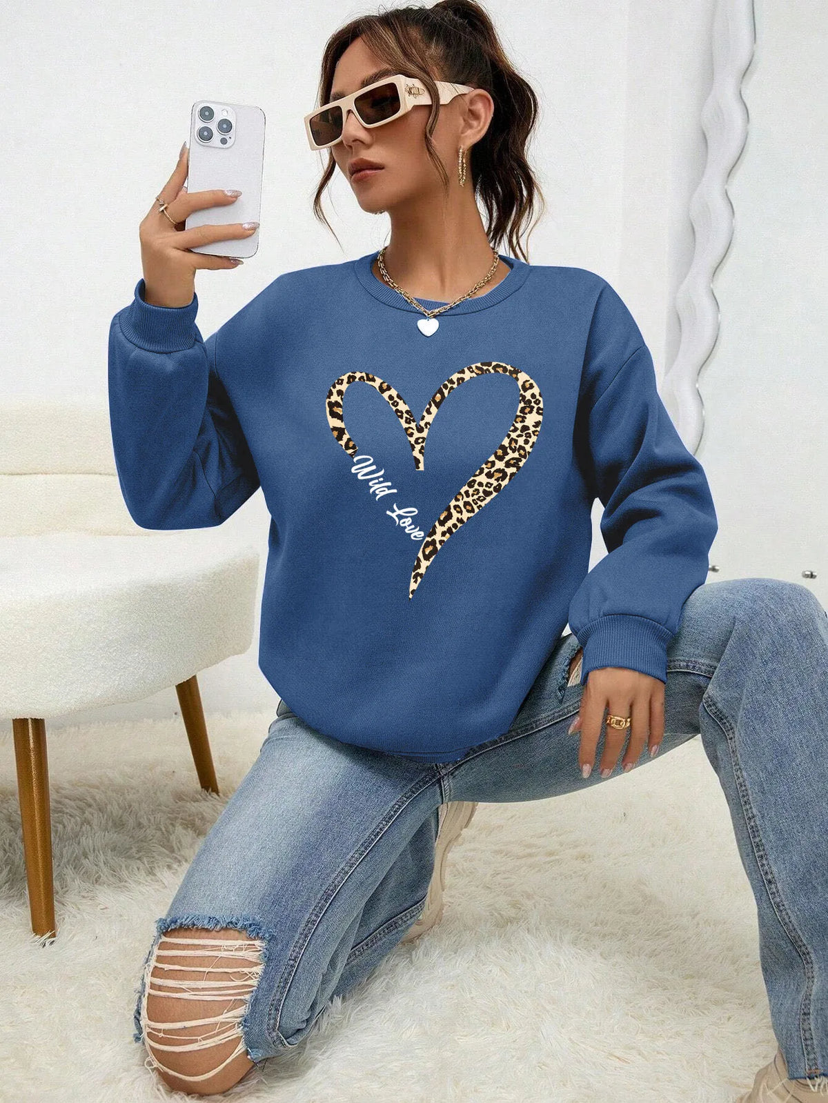 Damen Sweatshirt mit Leopardenherz-Druck Rundhals Langarm Pullover