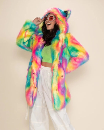 Bunte Kunstfelljacke mit Kapuze und Ohren