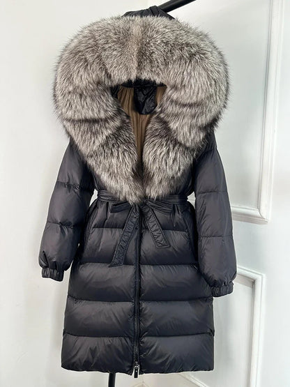 Damen Daunenmantel Schwarz mit Echtfellkragen und Bindegürtel Langer Winterparka
