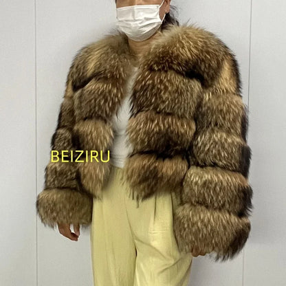 Kurze Damen Pelzjacke mit voluminösem Kragen