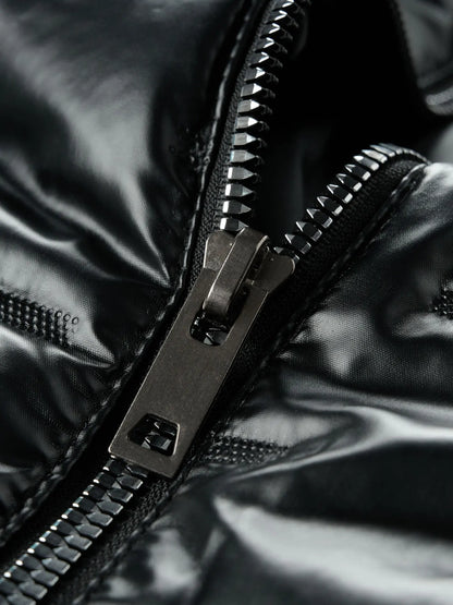 Schwarze glänzende Steppjacke Herren mit Kapuze und Reißverschluss