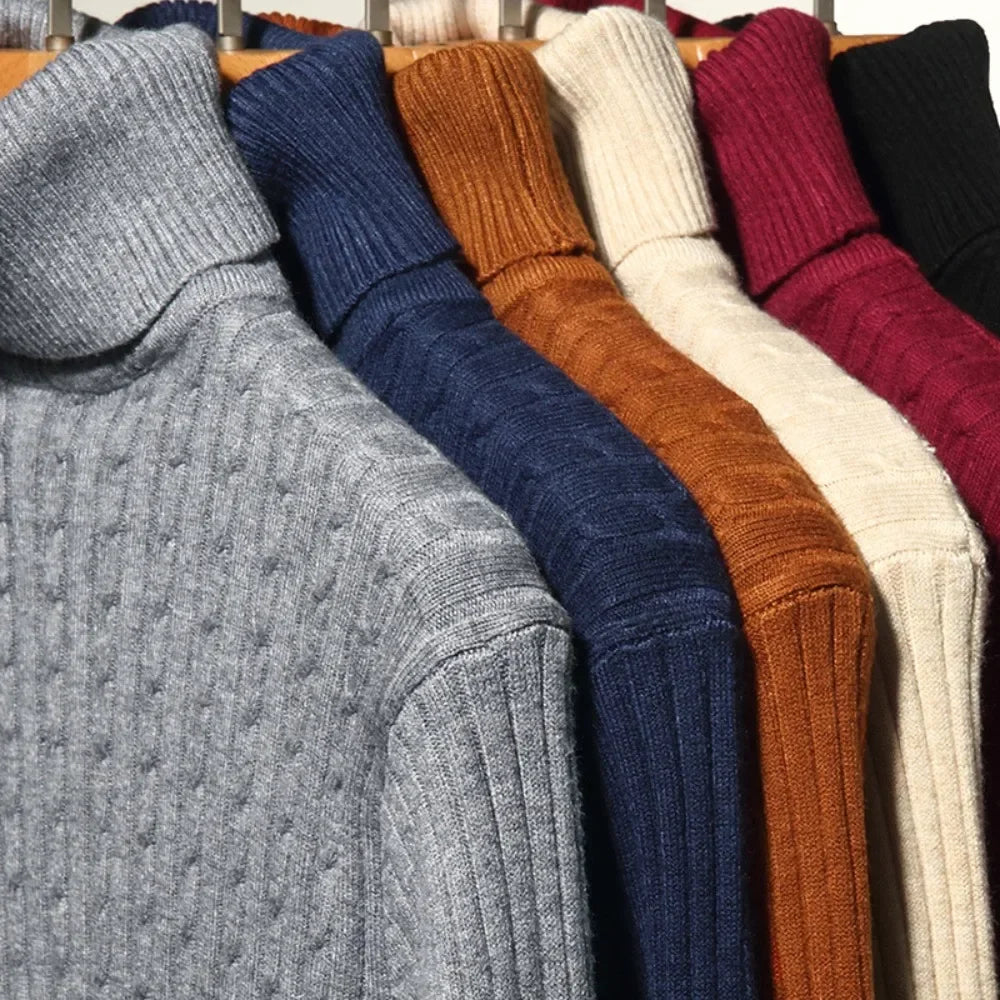 Rollkragenpullover für Herren mit Zopfmuster
