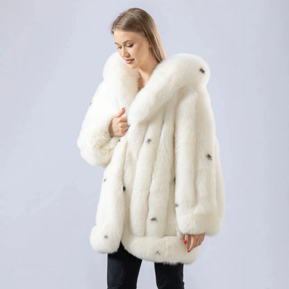 Damen Winterjacke Weiß mit Kapuze und Flecken