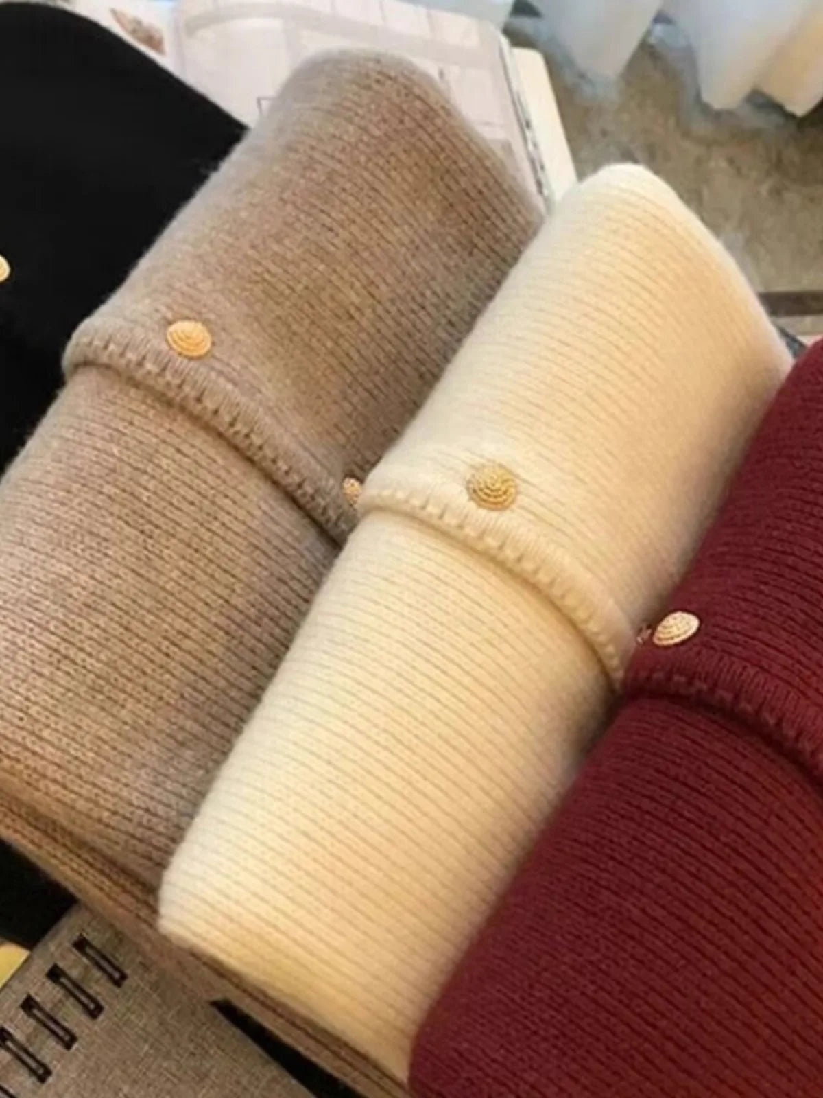 Damen Cardigan Rundhals Goldknöpfe Langarm Strickjacke