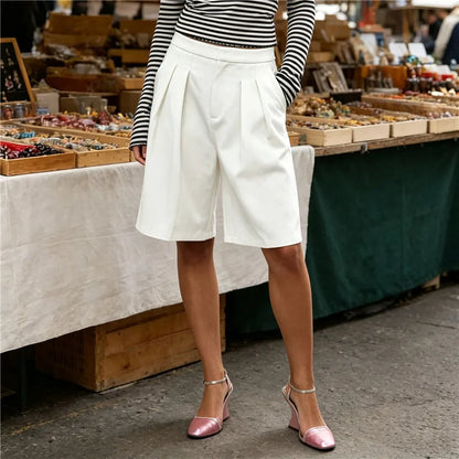 Damen Bermuda Shorts mit Bundfalten und weitem Bein