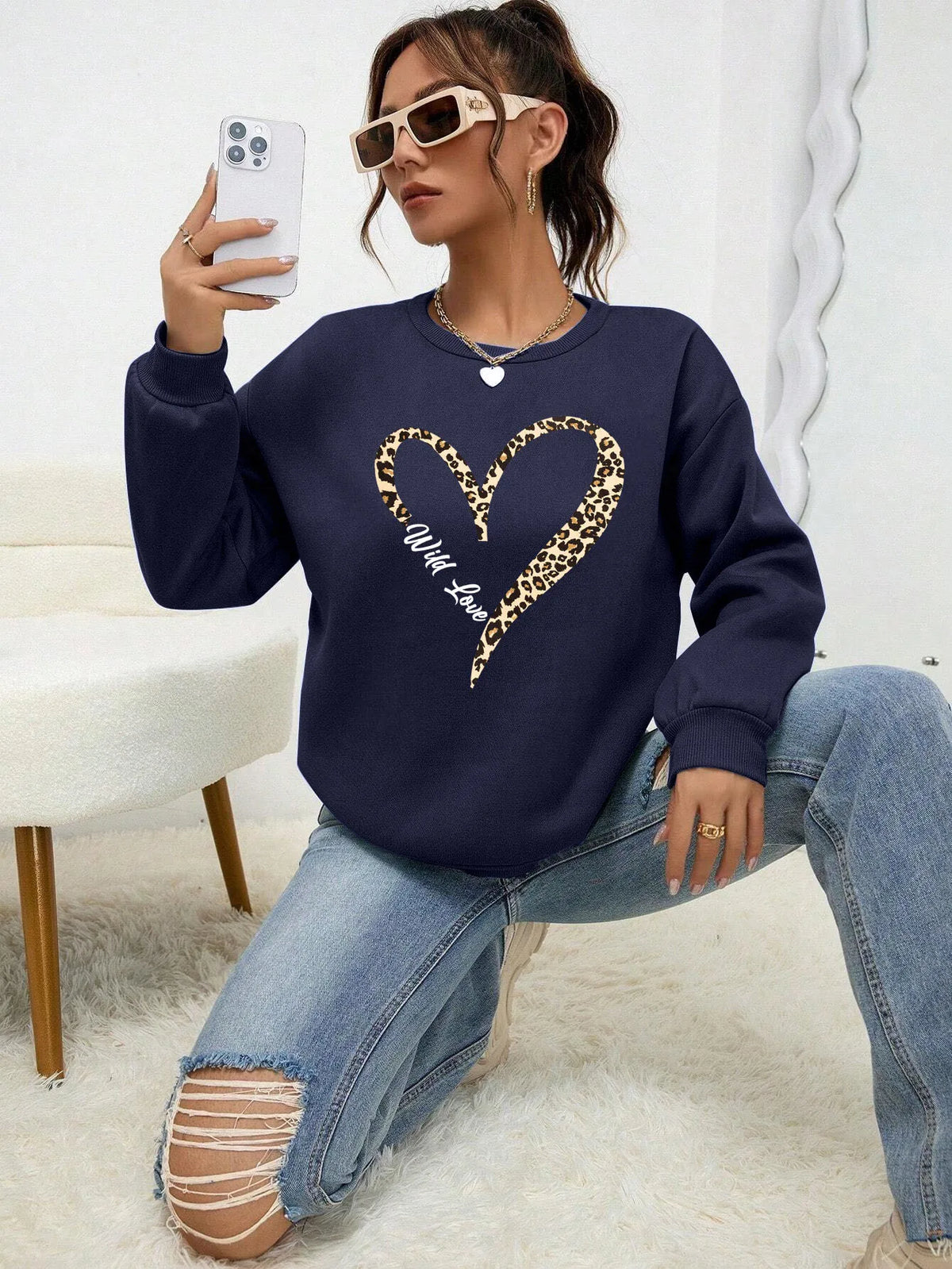 Damen Sweatshirt mit Leopardenherz-Druck Rundhals Langarm Pullover