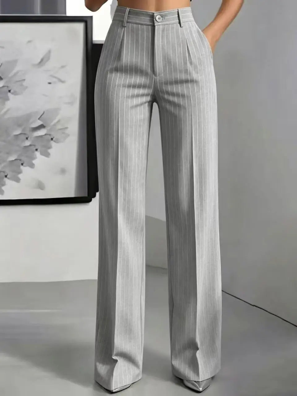 Damen High-Waist Stoffhose mit weitem Bein und Nadelstreifen